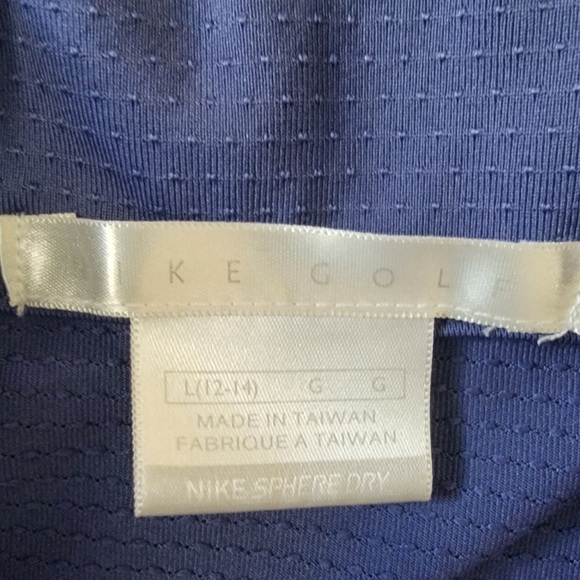 Women’s Nike Blue Patterned Golf Blouse - Picture 3 of 3